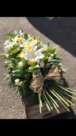 Yellow and White tied Sheaf